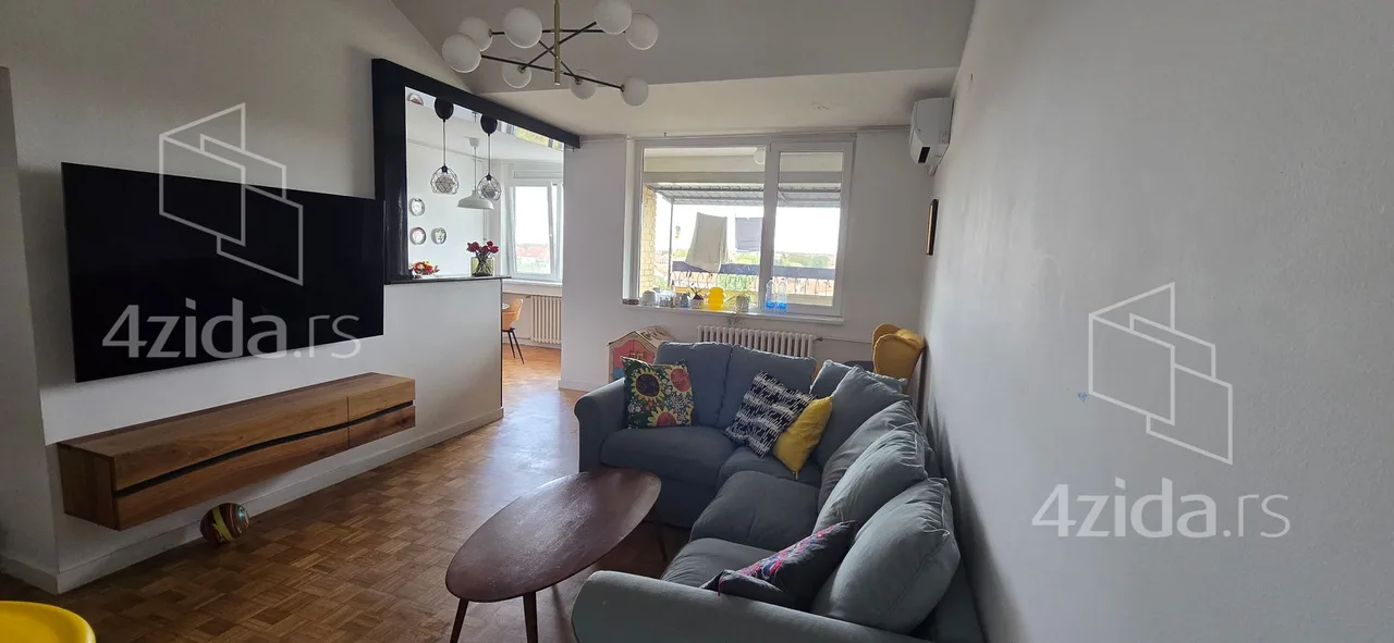 Jednoiposoban stan, 64 m², Batajnica