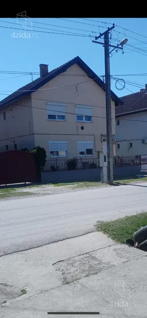 Dvosoban stan na prodaju, Šumadijska