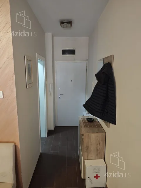 Jednosoban stan na prodaju, Gospodara Vučića