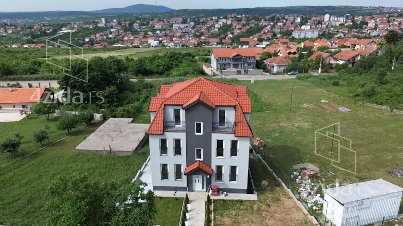 2,5-комнатная квартира, 795 м², Калуджерица