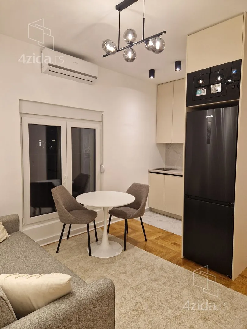 Dvoiposoban stan, 40 m², Stari grad
