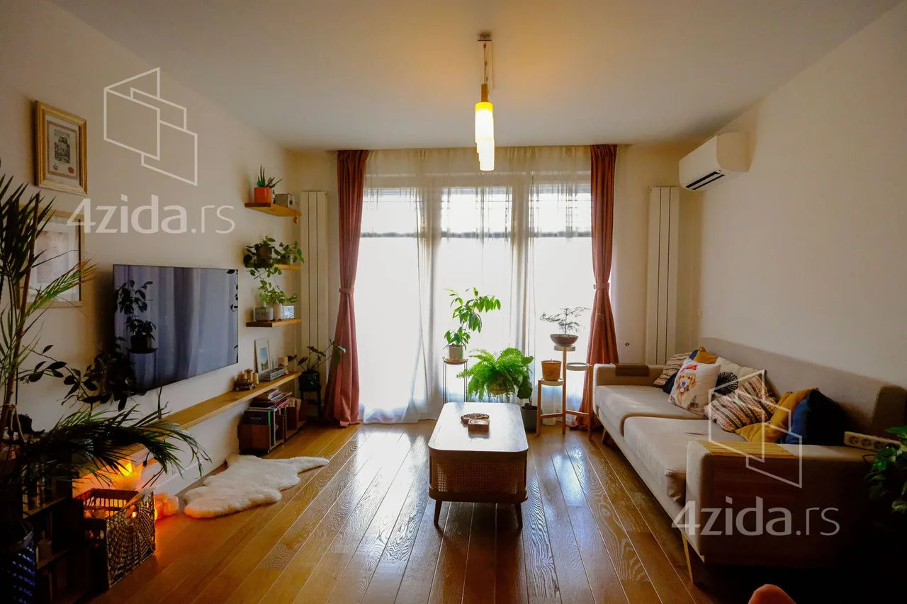 Trosoban stan, 73 m², Lekino brdo