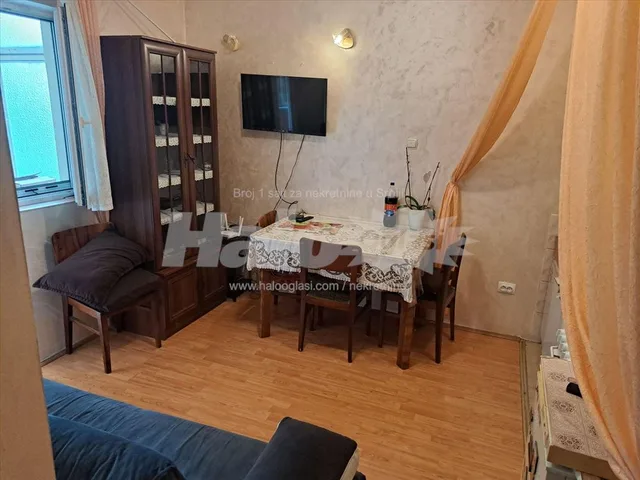 Funkcionalan namešten 1.5 stan sa malim troškovima
