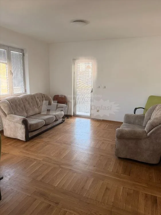 Трёхкомнатная квартира, 100 м², Алтина