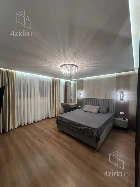 Dvoiposoban stan na prodaju, Požeška