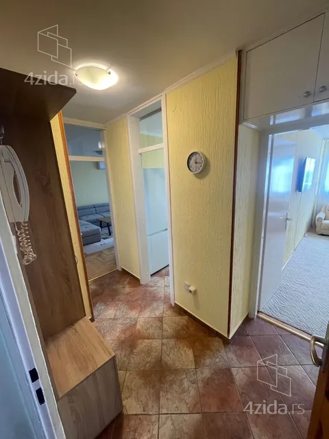 Dvosoban stan za izdavanje, Braće Radića 15