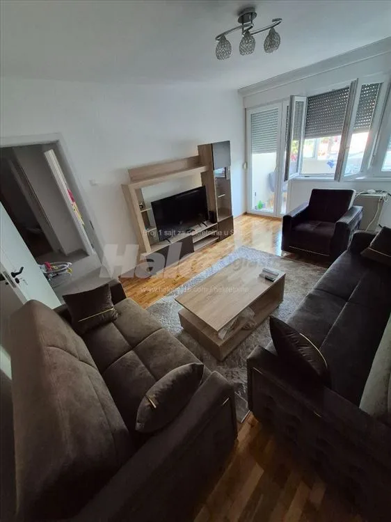 Трёхкомнатная квартира, 65 м², Борча