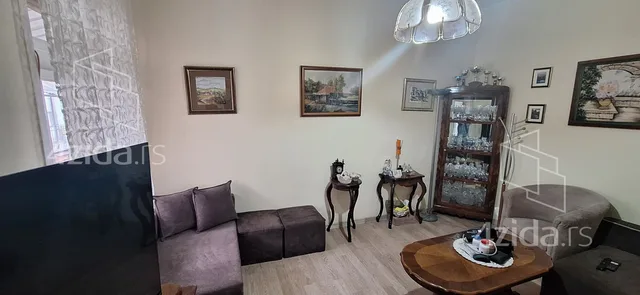 Dvosoban stan na prodaju, Gavrila Principa