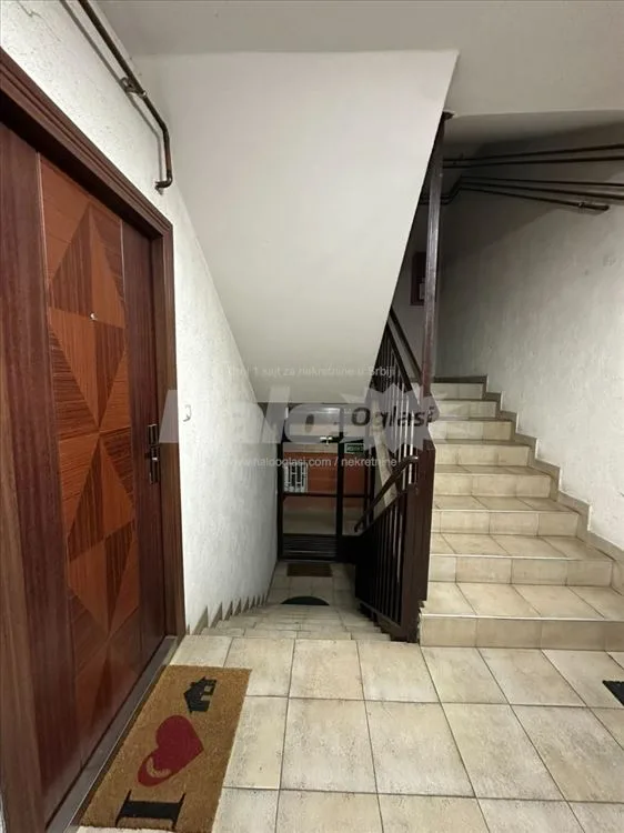 Dvosoban stan, 50 m², Miljakovac