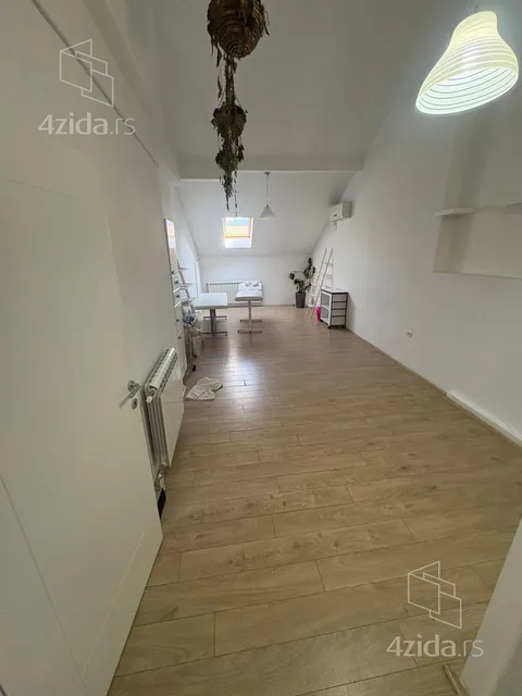 Dvosoban stan za izdavanje, Dunavska 14