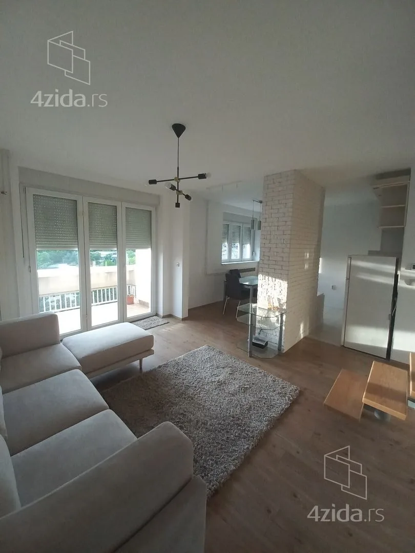 Трёхкомнатная квартира, 74 м², Блок 28