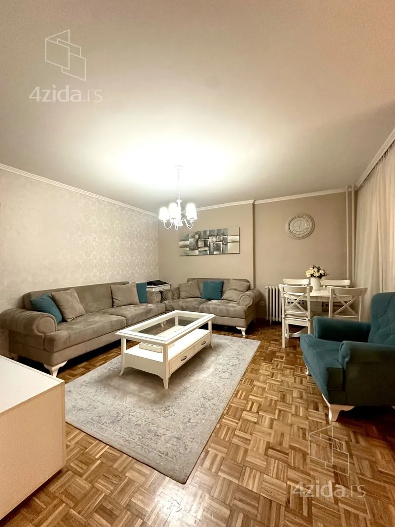Dvosoban stan, 63 m², Novi Sad