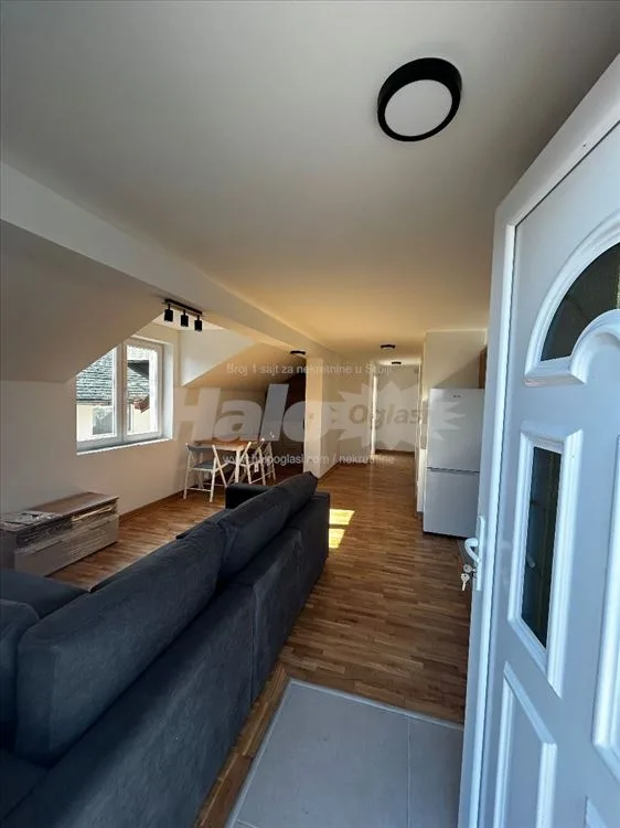 Dvoiposoban stan, 60 m², Bežanija