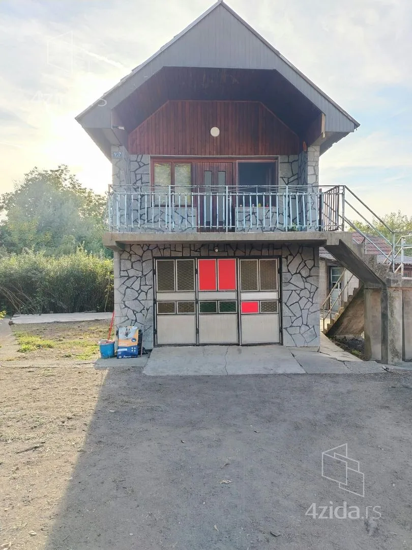 Dvosobna kuća, 90 m², Lazarevac