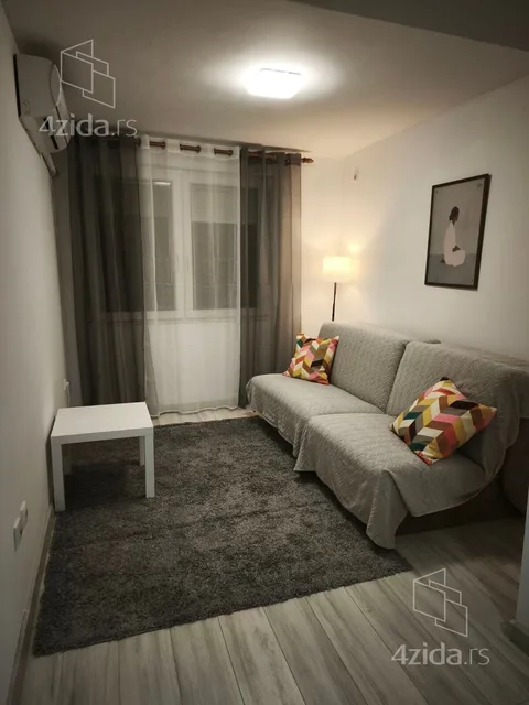 Jednosoban stan za izdavanje, Rtanjska 3