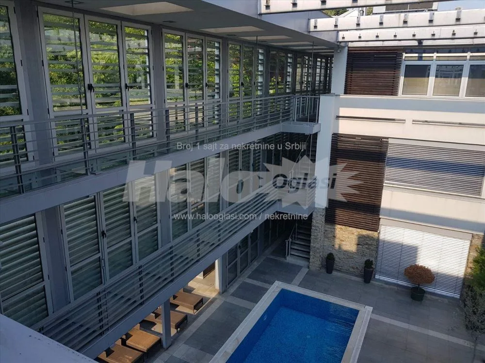 Четырёхкомнатная квартира, 148 м², Дедине