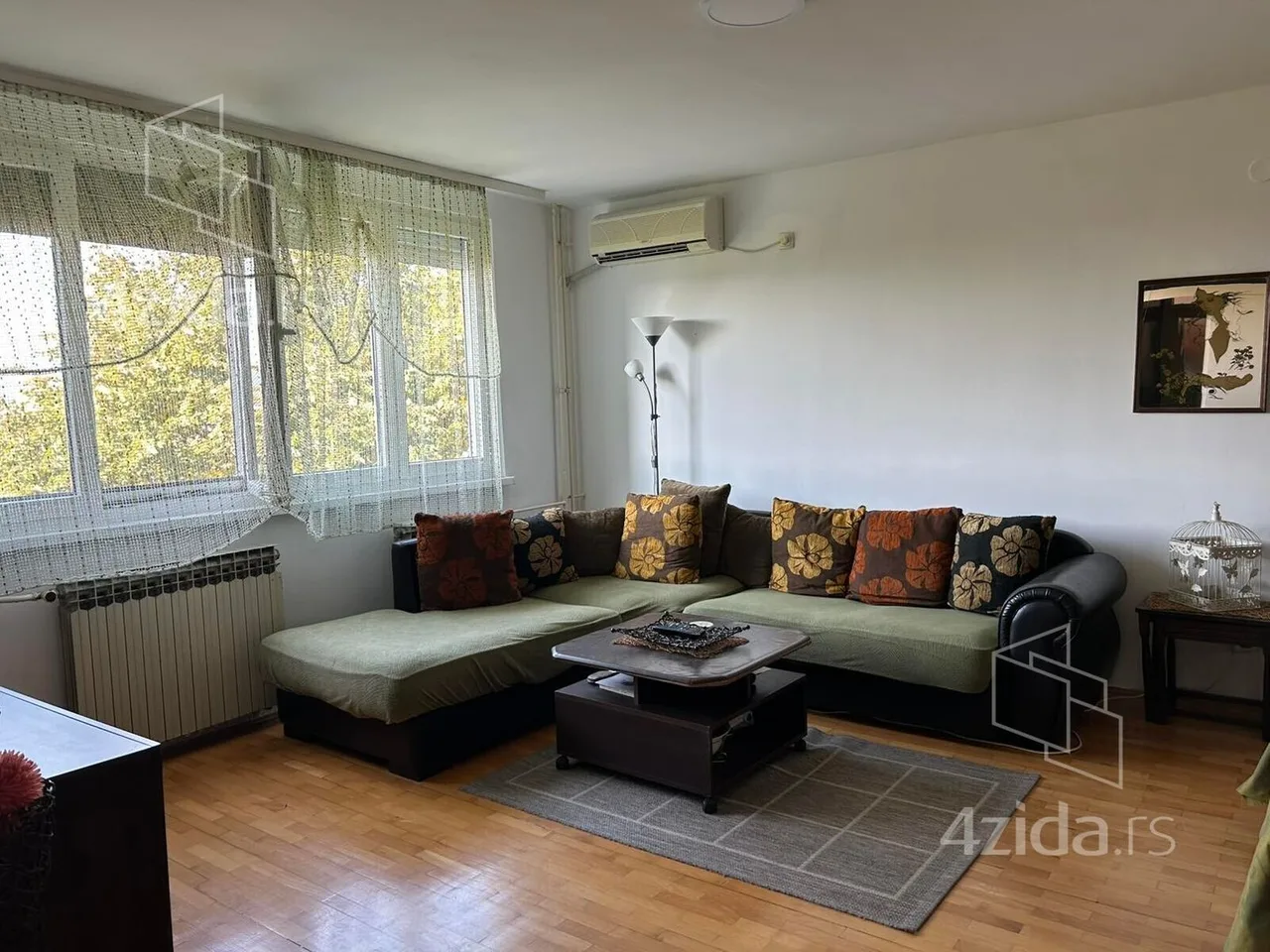 Трёхкомнатная квартира, 75 м², Младеновац