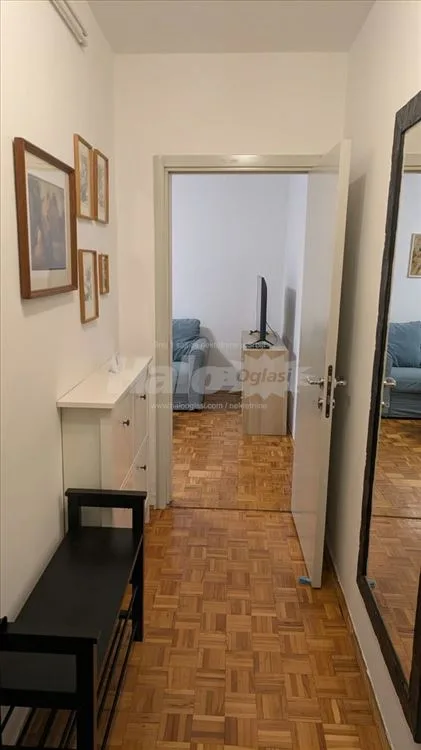 Jednoiposoban stan, 45 m², Zemun centar