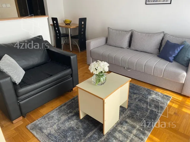 Garsonjera za izdavanje, Bulevar Evrope