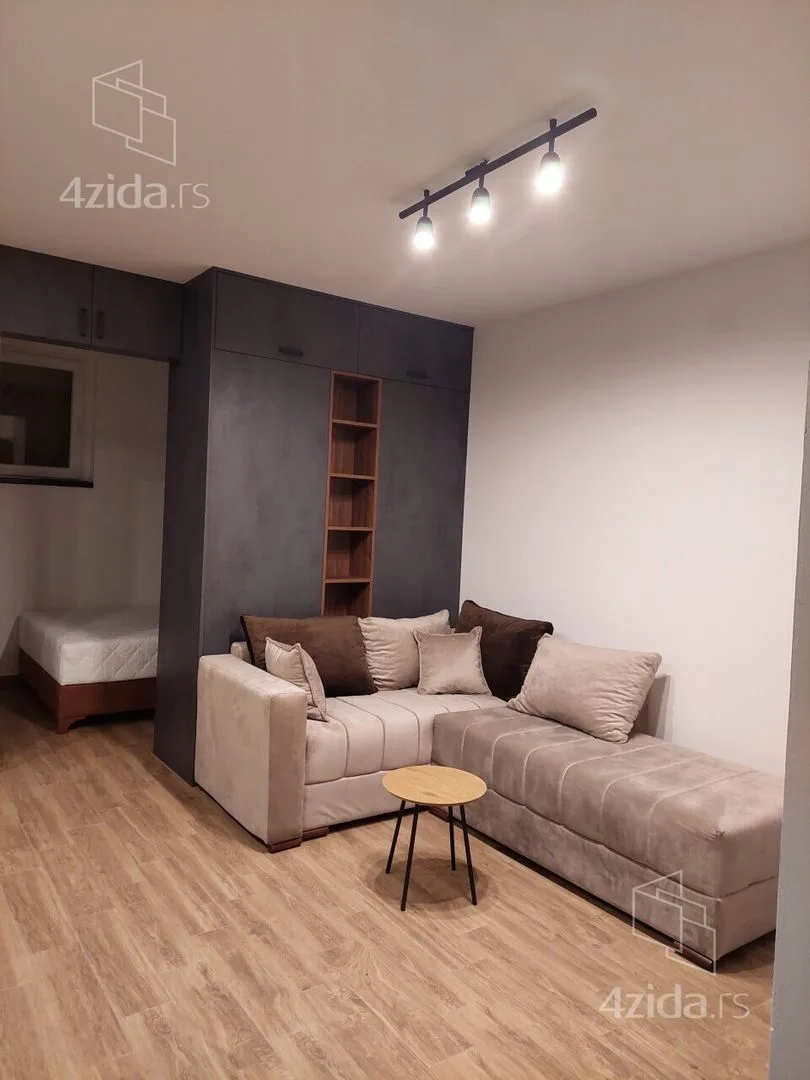 Garsonjera, 30 m², Rakovica centar