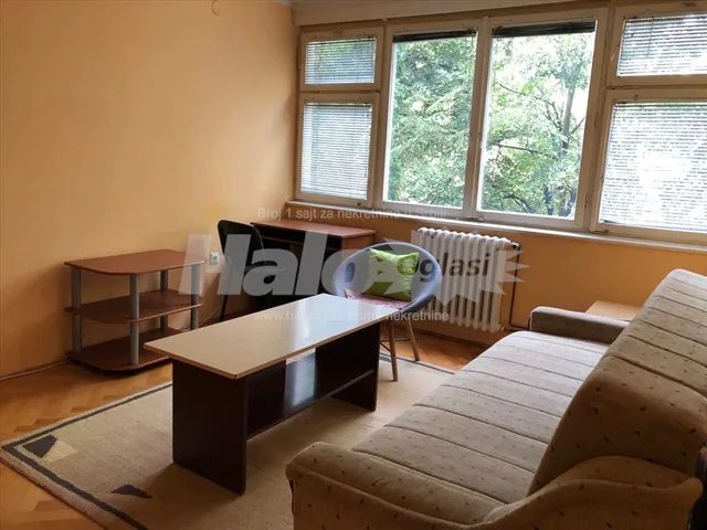 Dvosoban stan na Bubnju
