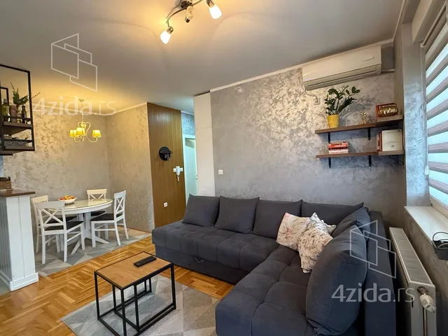 Dvoiposoban stan na prodaju, Kopernikova 35