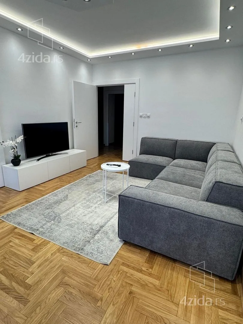 Trosoban stan, 73 m², Autokomanda
