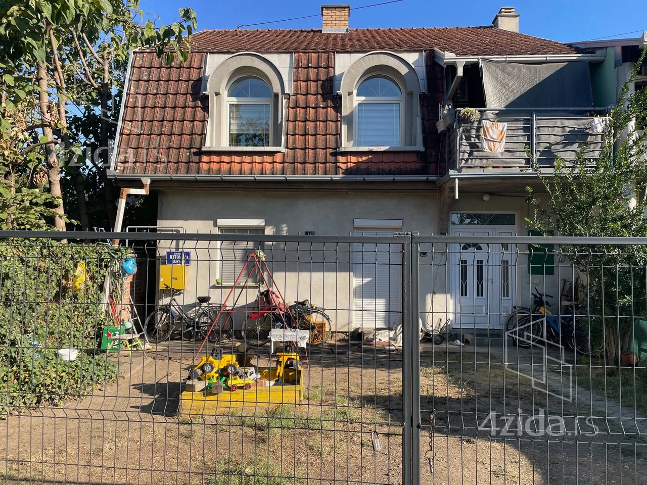 Petosoban i veći kuća, 160 m², Klisa