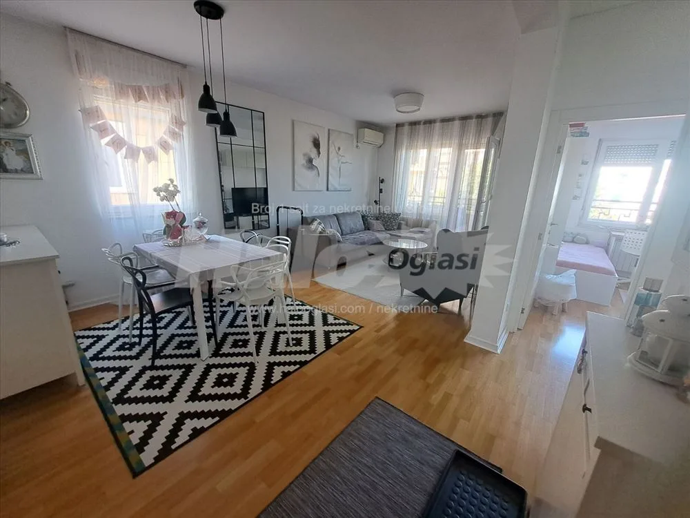 Трёхкомнатная квартира, 62 м², Лекино-Брдо